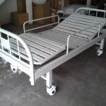 Economical 2 Function Manual Hospital Bed 102M