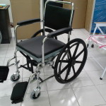 3 in 1 Commode Wheelchair 689B