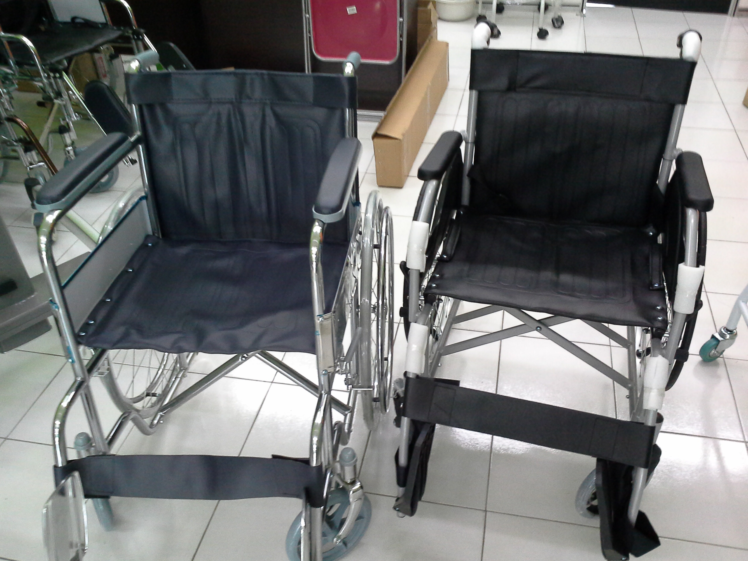 Standard Wheelchair 809