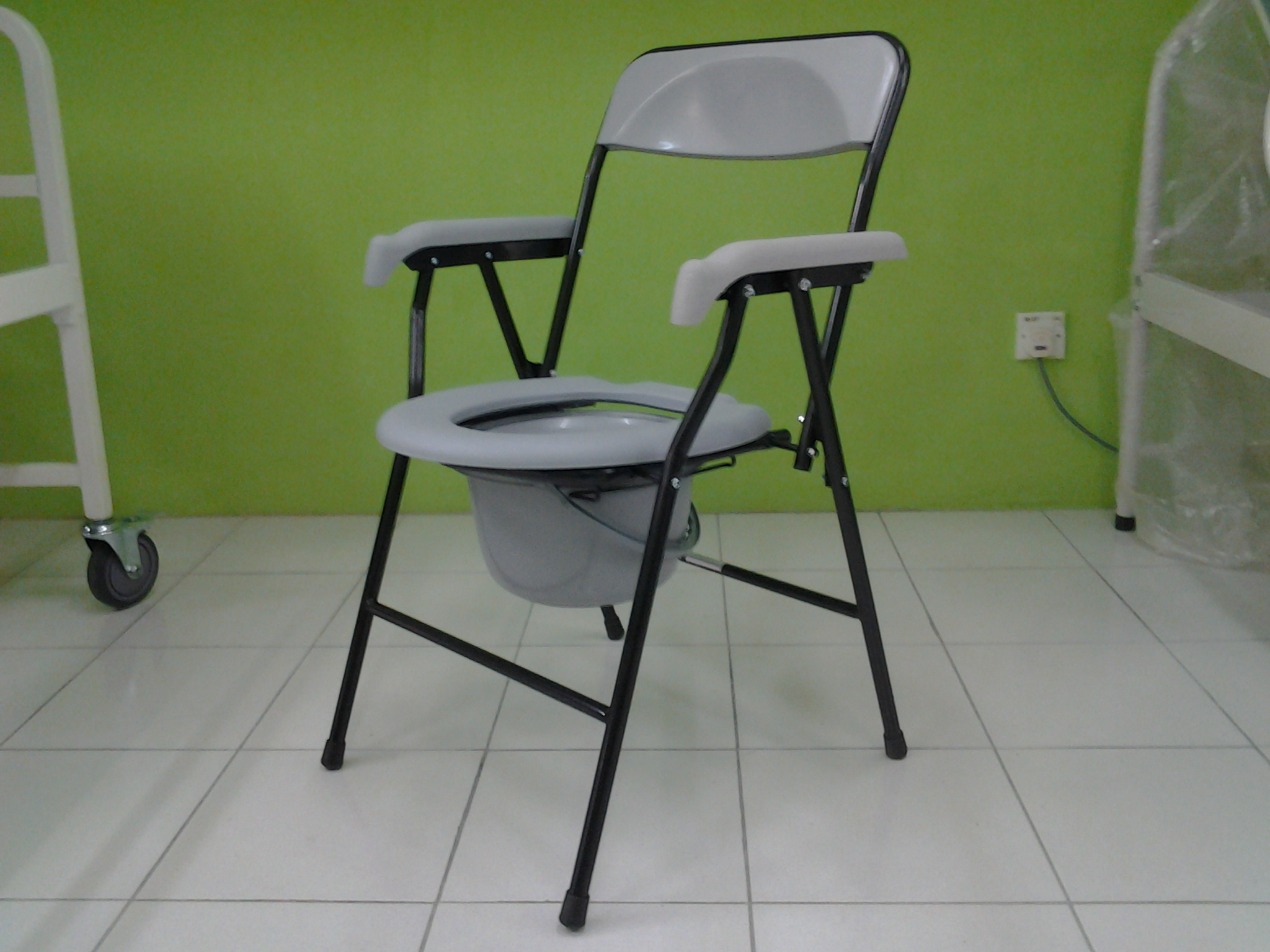 Commode Chair 899